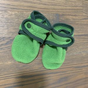 Patagonia synchilla baby booties